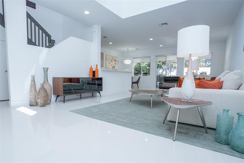 713 SE 1st Court Pompano Beach FL 33060