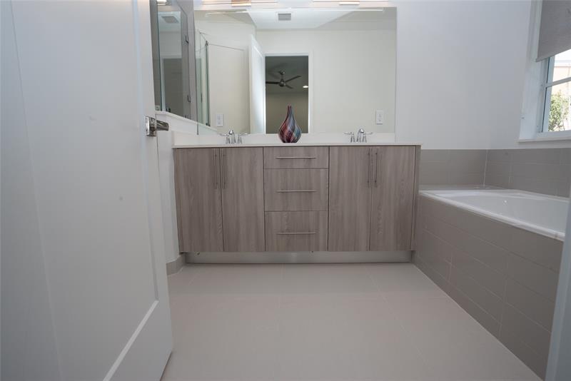 713 SE 1st Court Pompano Beach FL 33060