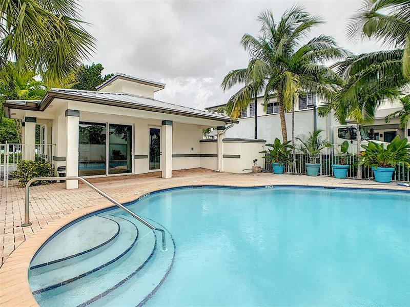 713 SE 1st Court Pompano Beach FL 33060