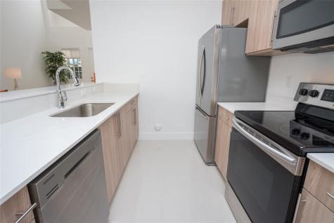 713 SE 1st Court Pompano Beach FL 33060
