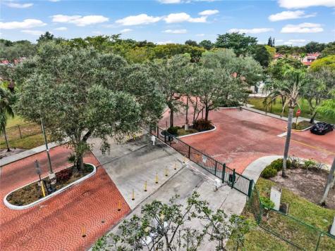 9169 W Sunrise Boulevard Plantation FL 33322