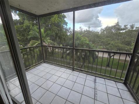 1681 NW 70th Avenue Plantation FL 33313