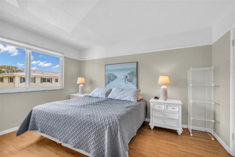 6263 NE 19th Avenue Fort Lauderdale FL 33308