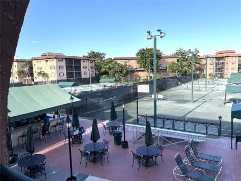 660 Tennis Club Drive Fort Lauderdale FL 33311