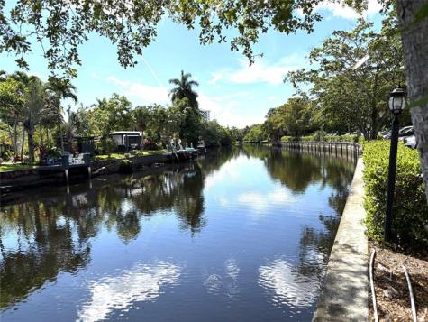 660 Tennis Club Drive Fort Lauderdale FL 33311
