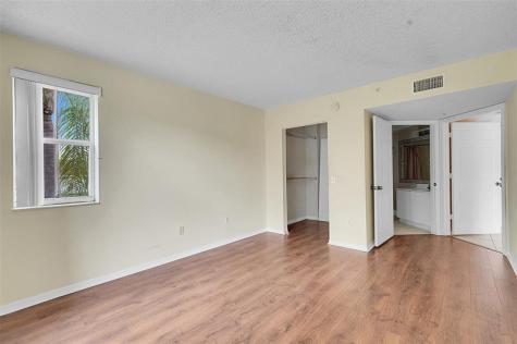 9645 NW 1st Court Pembroke Pines FL 33024