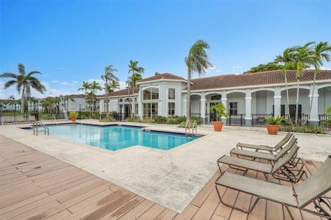 9645 NW 1st Court Pembroke Pines FL 33024