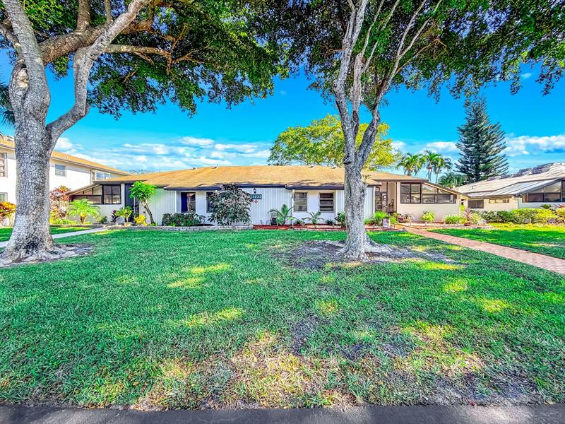 13232 Lucinda Palm Court Delray Beach FL 33484