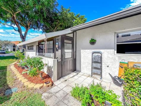 13232 Lucinda Palm Court Delray Beach FL 33484