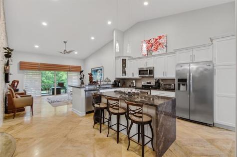 8553 Via Serena Boca Raton FL 33433