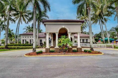 8553 Via Serena Boca Raton FL 33433