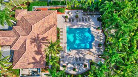 8553 Via Serena Boca Raton FL 33433