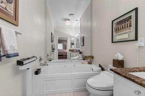 8553 Via Serena Boca Raton FL 33433