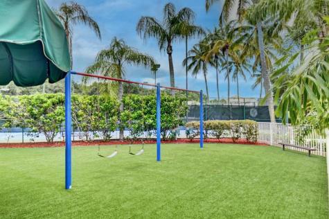 8553 Via Serena Boca Raton FL 33433