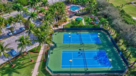 8553 Via Serena Boca Raton FL 33433