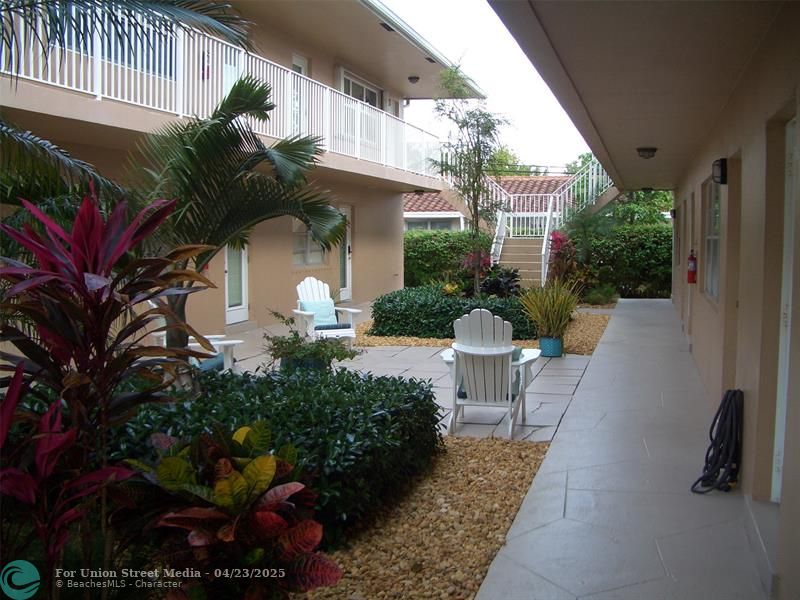 2737 NE 28th Street Lighthouse Point FL 33064