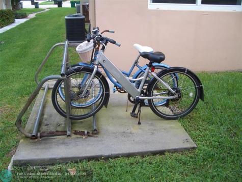 2737 NE 28th Street Lighthouse Point FL 33064