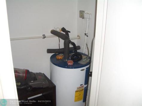 2737 NE 28th Street Lighthouse Point FL 33064