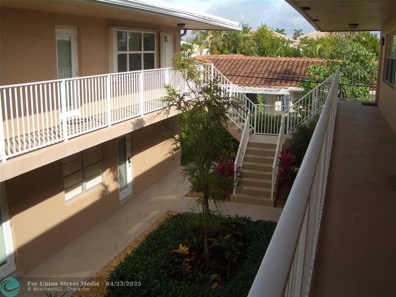 2737 NE 28th Street Lighthouse Point FL 33064