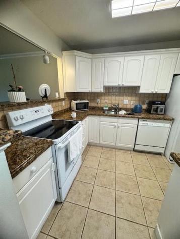 2850 N Palm Aire Drive Pompano Beach FL 33069