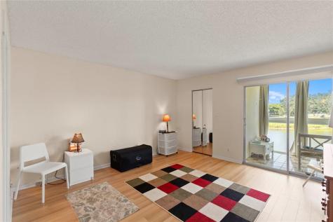 4301 Martinique Circle Coconut Creek FL 33066