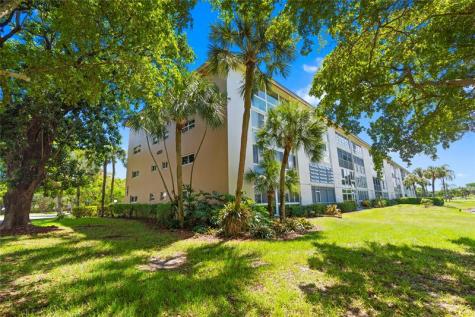 4301 Martinique Circle Coconut Creek FL 33066