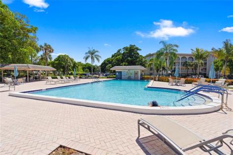 4301 Martinique Circle Coconut Creek FL 33066