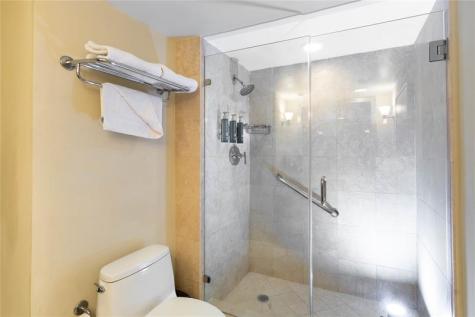 2670 E Sunrise Boulevard Fort Lauderdale FL 33304