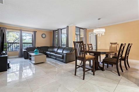 4156 Carambola Circle S Coconut Creek FL 33066