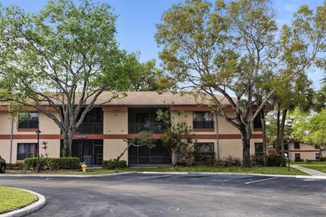 4156 Carambola Circle S Coconut Creek FL 33066