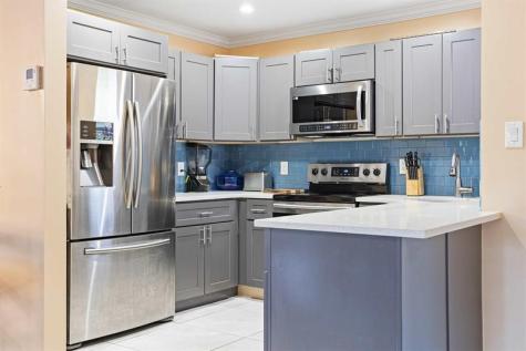 4156 Carambola Circle S Coconut Creek FL 33066