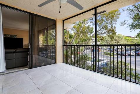 4156 Carambola Circle S Coconut Creek FL 33066