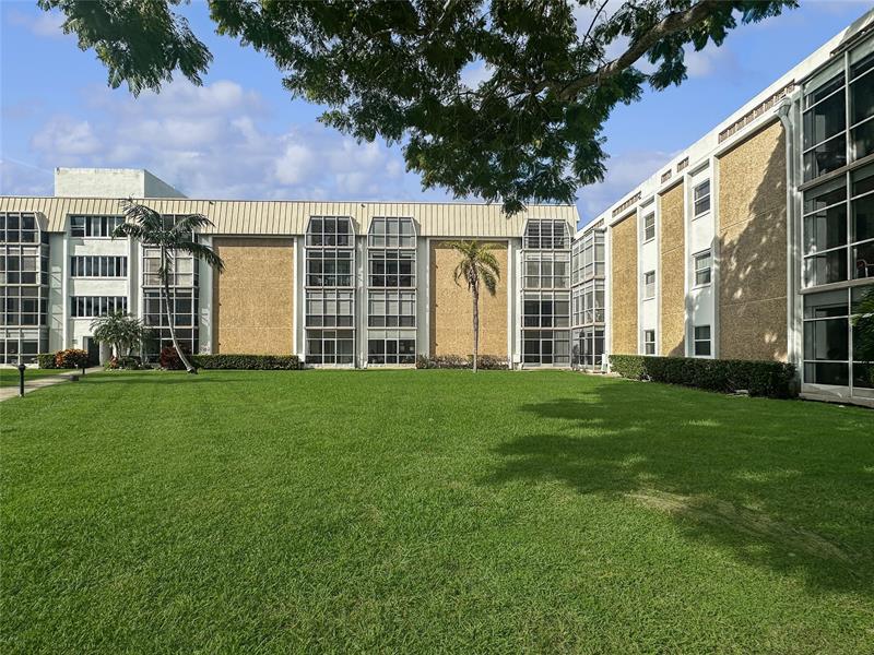 2970 NE 16th Avenue Oakland Park FL 33334