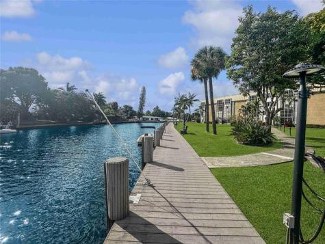 2970 NE 16th Avenue Oakland Park FL 33334