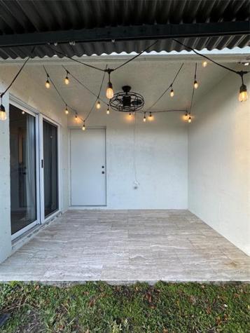 9530 E Plum Harbor Way Tamarac FL 33321