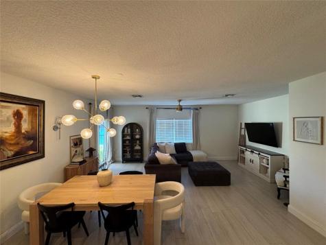 9530 E Plum Harbor Way Tamarac FL 33321