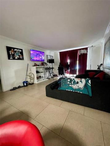 494 NW 165th Street Road Miami FL 33169