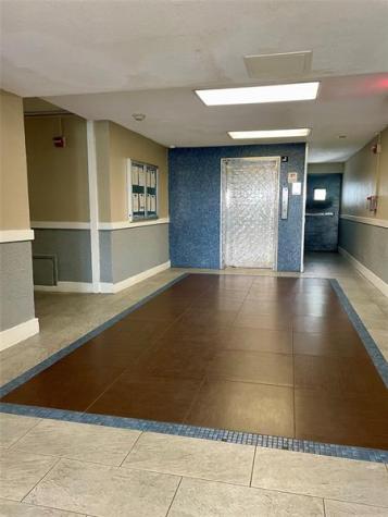 494 NW 165th Street Road Miami FL 33169