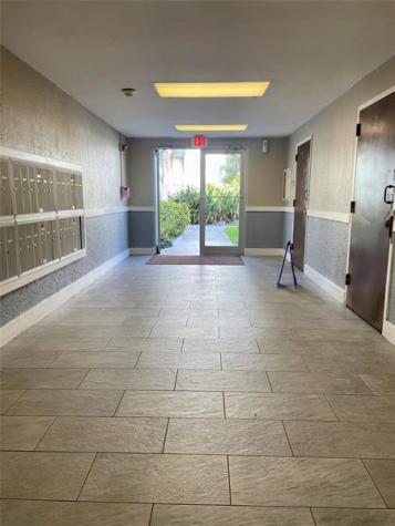 494 NW 165th Street Road Miami FL 33169