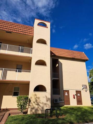 8841 Sunrise Lakes Boulevard Sunrise FL 33322