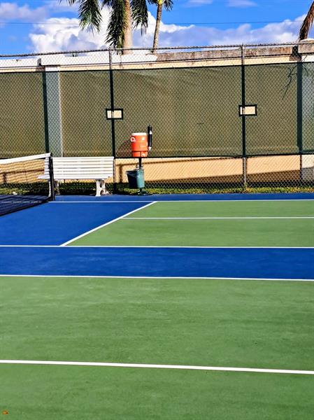 8841 Sunrise Lakes Boulevard Sunrise FL 33322