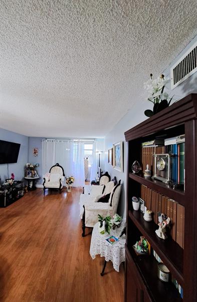 8841 Sunrise Lakes Boulevard Sunrise FL 33322