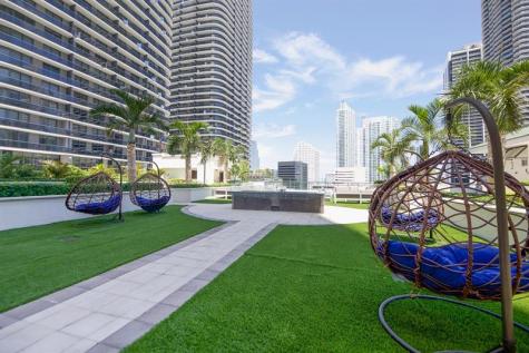 999 SW 1st Avenue Miami FL 33130