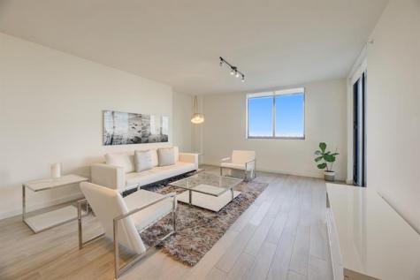 999 SW 1st Avenue Miami FL 33130