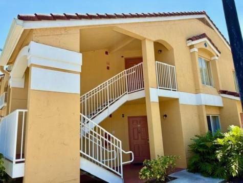 2371 NW 33rd Street Oakland Park FL 33309
