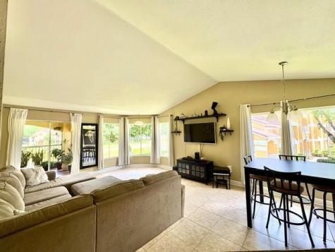 2371 NW 33rd Street Oakland Park FL 33309