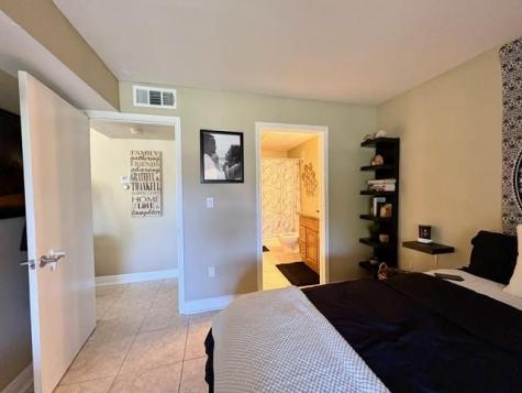 2371 NW 33rd Street Oakland Park FL 33309