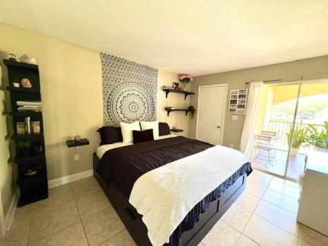 2371 NW 33rd Street Oakland Park FL 33309