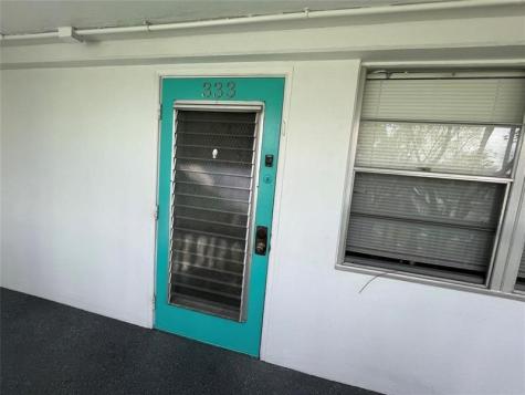 333 Newport V Deerfield Beach FL 33442
