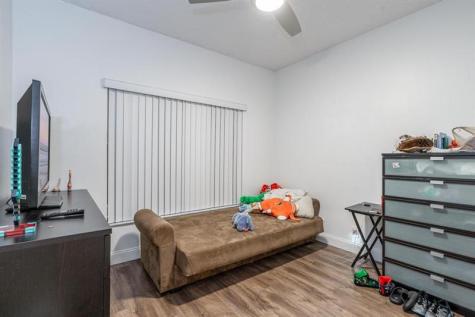 151 SW 95th Terrace Pembroke Pines FL 33025